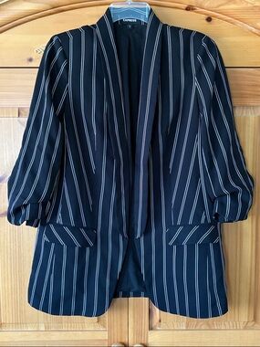 🌟HP🌟Express Pinstriped Blazer